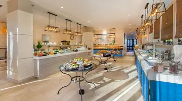 Corallium Beach by Lopesan Hotels