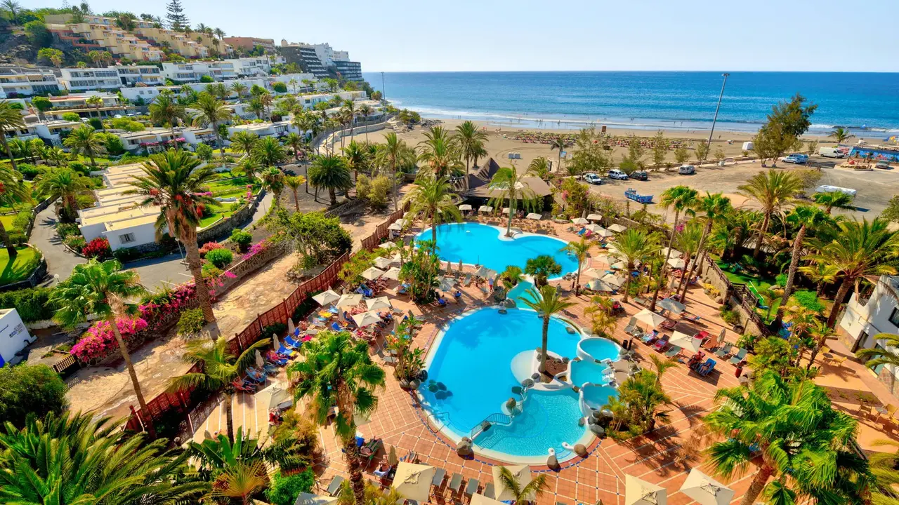 Corallium Beach