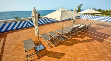 Corallium Beach