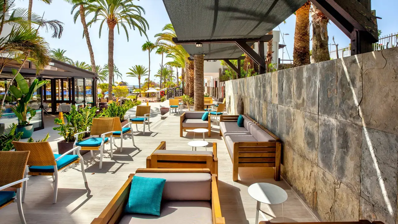 Corallium Beach