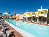 Cordial Green Golf Bungalows