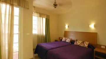 Cordial Green Golf Bungalows