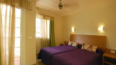 Cordial Green Golf Bungalows