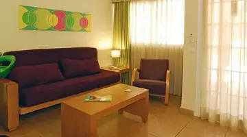 Cordial Green Golf Bungalows