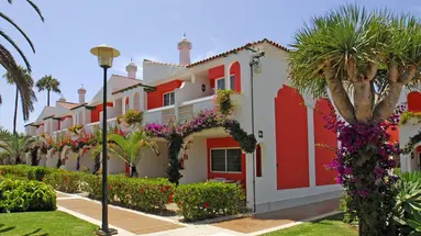 Cordial Green Golf Bungalows