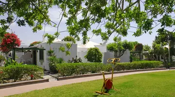 Cordial Sandy Golf Bungalows
