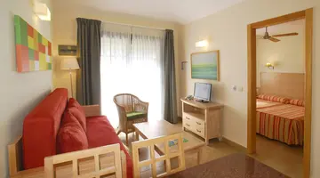 Cordial Sandy Golf Bungalows