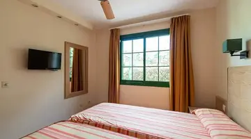 Cordial Sandy Golf Bungalows