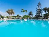 Cordial Sandy Golf Bungalows