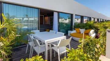 Cordial Santa Agueda & Perchel Beach Club