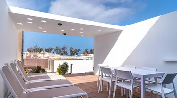 Cordial Santa Agueda & Perchel Beach Club