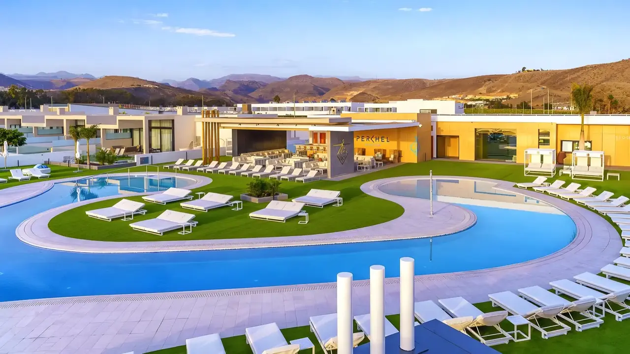 Cordial Santa Agueda & Perchel Beach Club