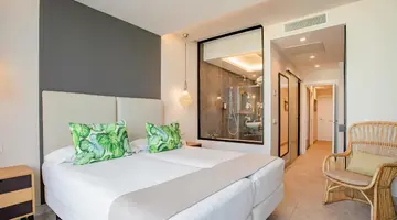 Cordial Santa Agueda & Perchel Beach Club