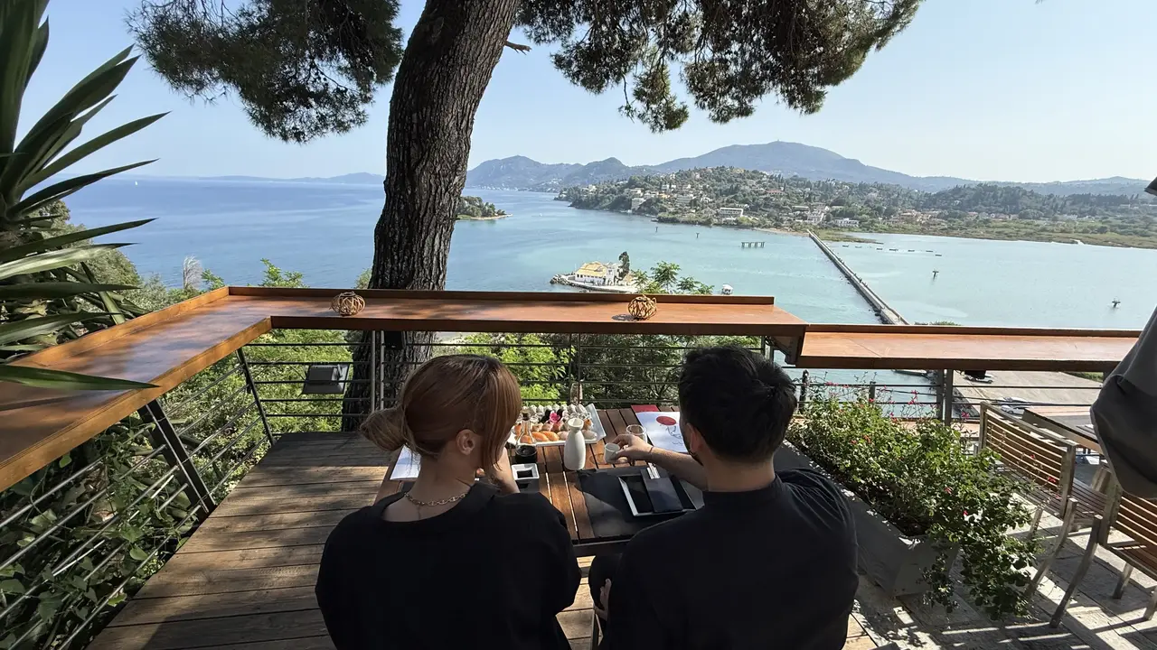 CORFU HOLIDAY PALACE