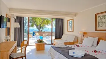 CORFU HOLIDAY PALACE