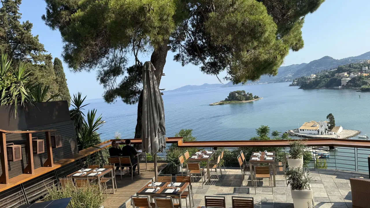 CORFU HOLIDAY PALACE