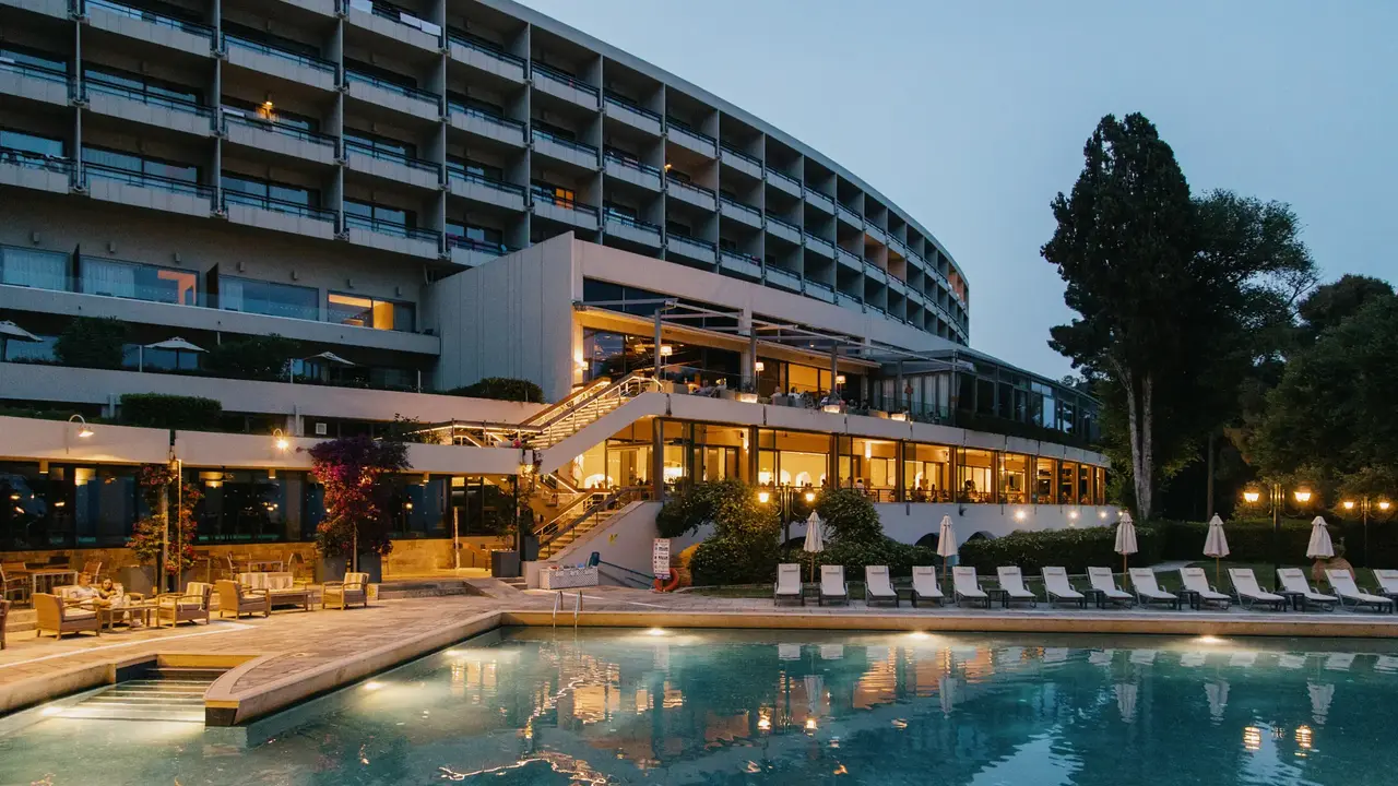 CORFU HOLIDAY PALACE