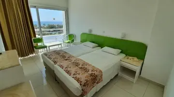 Corfu Hotel
