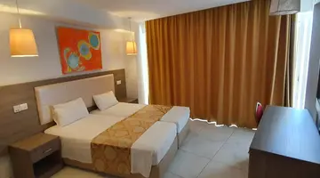 Corfu Hotel