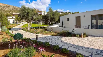 Coriva Beach Hotel & Bungalows