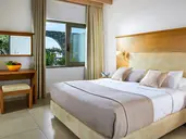 Coriva Beach Hotel & Bungalows