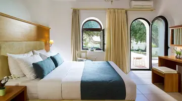 Coriva Beach Hotel & Bungalows
