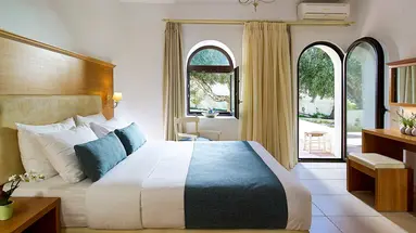 Coriva Beach Hotel & Bungalows