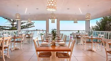 Coriva Beach Hotel & Bungalows