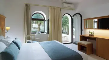 Coriva Beach Hotel