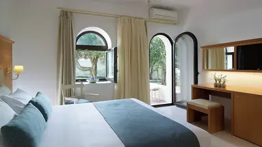 Coriva Beach Hotel