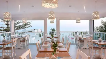 Coriva Beach Hotel
