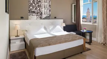 Cornaro Hotel