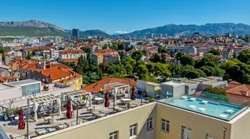 Cornaro Hotel