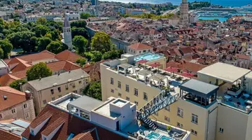 Cornaro Hotel