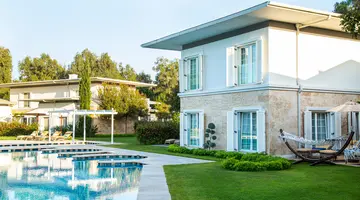CORNELIA AZURE VILLAS