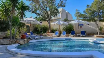 Cornucopia Hotel