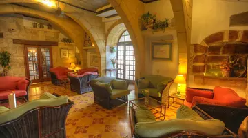 Cornucopia Hotel