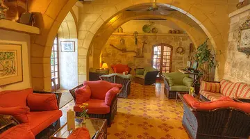 Cornucopia Hotel