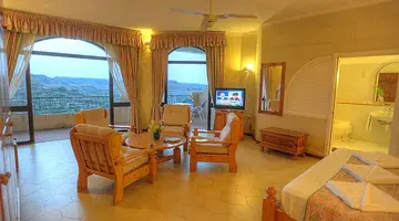 Cornucopia Hotel