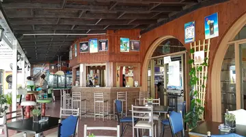 Cosmelenia Hotel Apartments