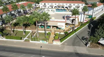 Cosmelenia Hotel Apartments