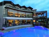 COSMOPOLITAN HOTEL & SPA