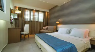 COSMOPOLITAN HOTEL & SPA