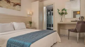 COSMOPOLITAN HOTEL & SPA