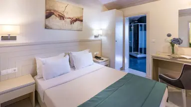 COSMOPOLITAN HOTEL