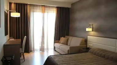 COSMOPOLITAN HOTEL