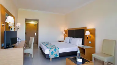 COSMOPOLITAN HOTEL