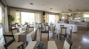 Costa Angela