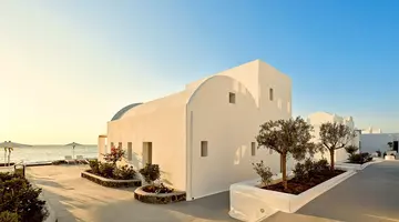 Costa Grand