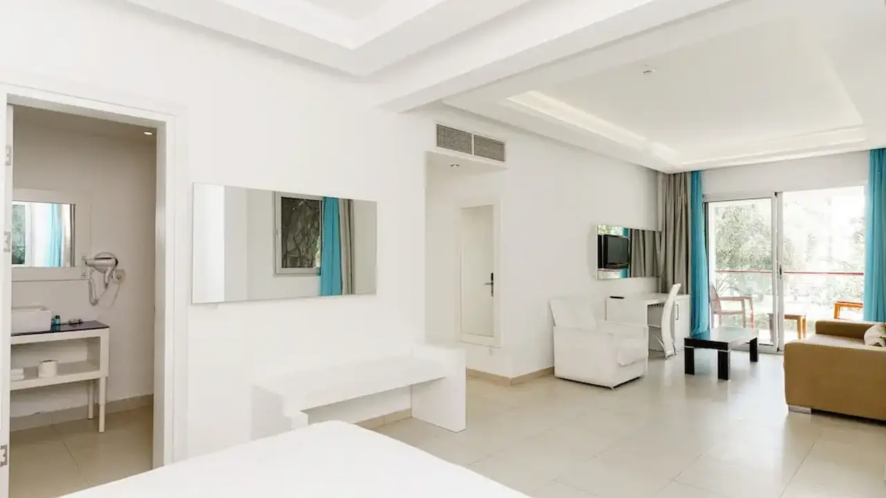 Costa Luvi Hotel